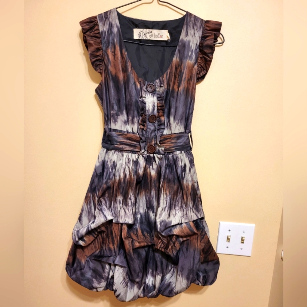 Gorgeous bubble skirt dress